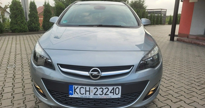 Opel Astra cena 26990 przebieg: 260000, rok produkcji 2014 z Brzesko małe 742